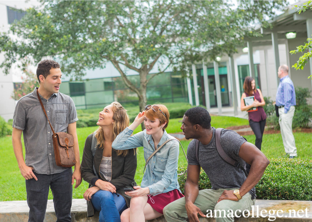 Perbedaan Universitas dan College di Amerika